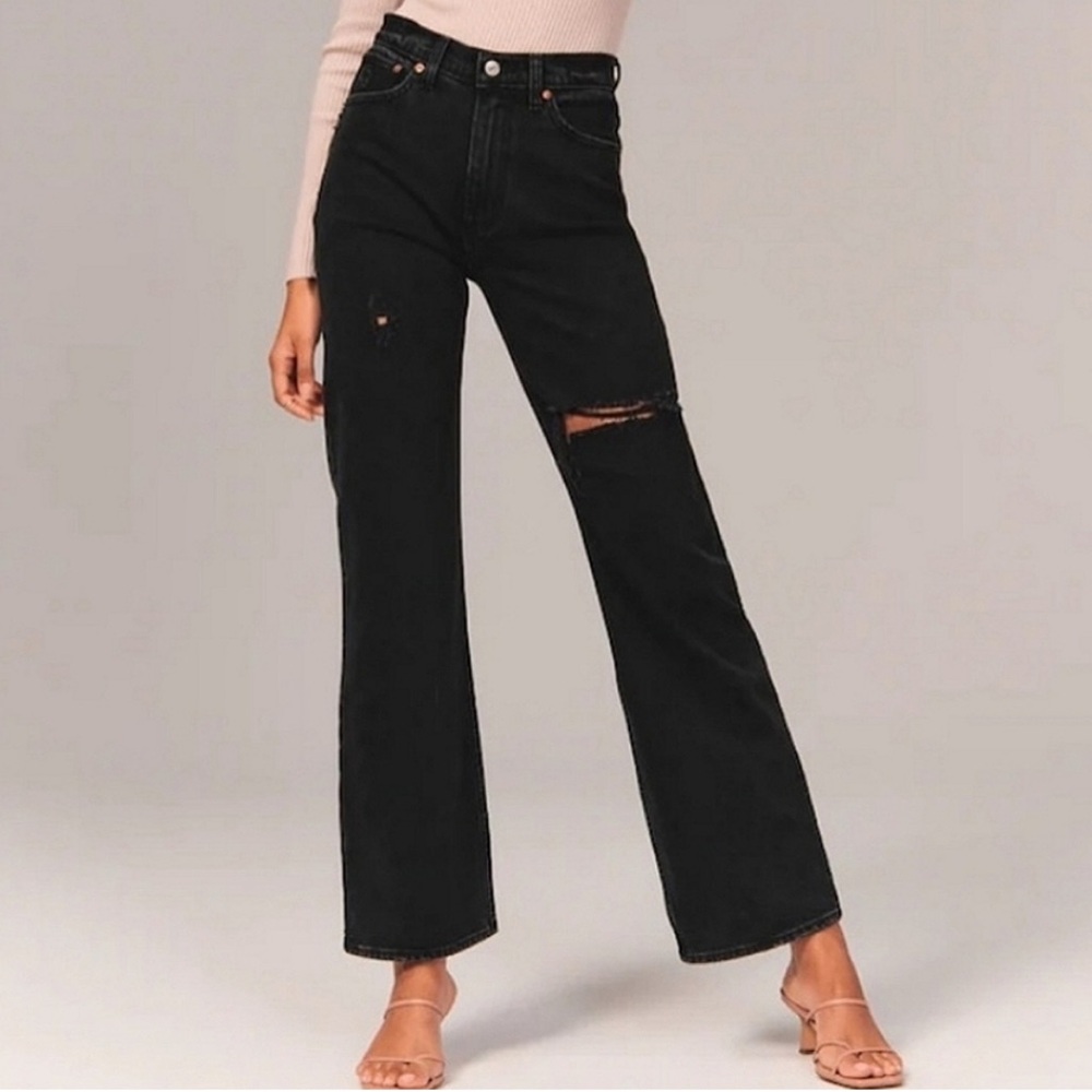 Abercrombie & Fitch Curve Love 90s Relaxed High Rise Jeans